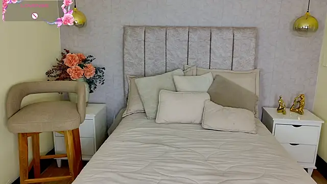 tutu milf online show from April 2026 07:14:01 PM