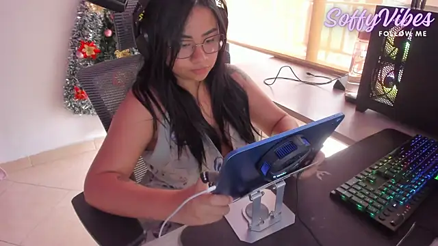 soffyvibes- online show from December 2024 08:25:02 PM