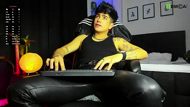 LyleBennett  online show from June 2026 02:13:02 AM