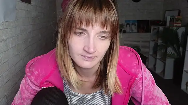 Nika Kitten online show from April 2026 10:35:02 AM