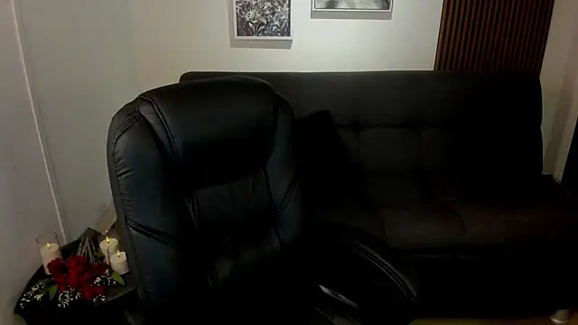 crimson tati  online show from November 2025 04:23:02 AM