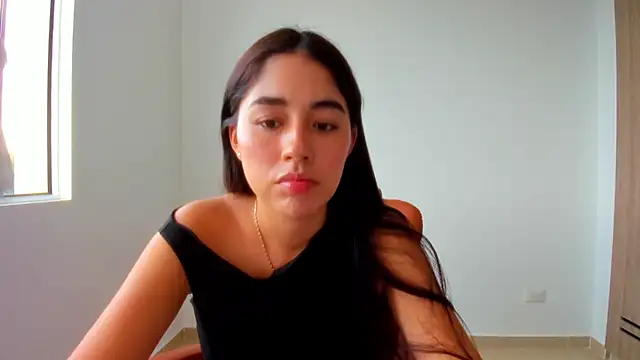 AriaMontgomery online show from June 2026 10:01:02 PM