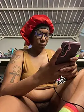 Snapshot of MsSapPhire500 chatting on March 2026 11:51:02 PM MsSapPhire500 online show from March 2026 11:51:02 PM