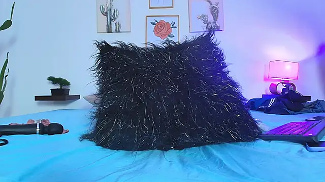 miwa cute online show from December 2024 07:44:01 PM