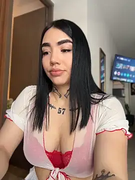 Nickiiiii online show from May 2026 08:10:02 PM
