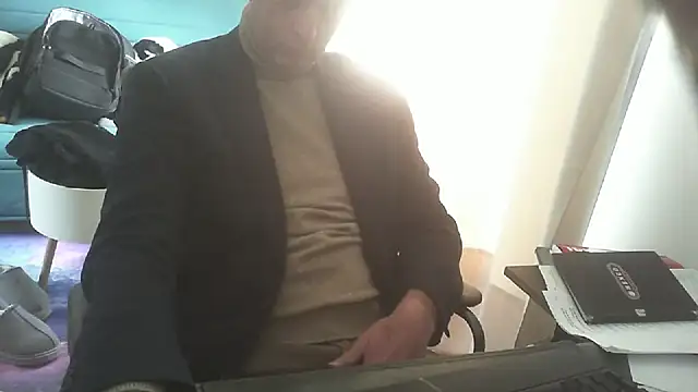 shyfrenchcock1 online show from March 2025 12:36:02 PM