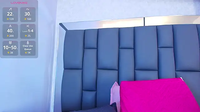 Amy wats0n online show from April 2026 07:03:02 PM