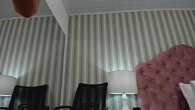 Snapshot of HazelMoret chatting on February 2025 03:15:02 PM HazelMoret online show from February 2025 03:15:02 PM