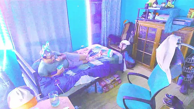        the online show from March 2026 02:40:02 AM