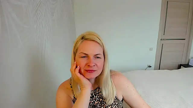 Alicee Gracee online show from March 2026 07:36:02 AM