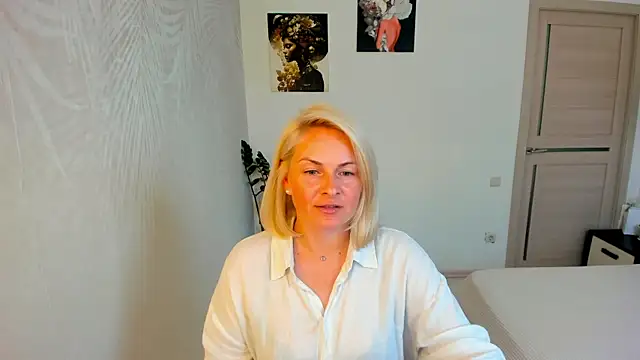 Snapshot of Alicee_Gracee chatting on July 2026 09:24:01 AM Alicee Gracee online show from July 2026 09:24:01 AM