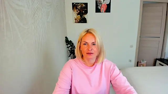 Snapshot of Alicee_Gracee chatting on July 2026 08:51:01 AM Alicee Gracee online show from July 2026 08:51:01 AM