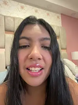 nicole fisherr online show from April 2026 06:42:02 AM