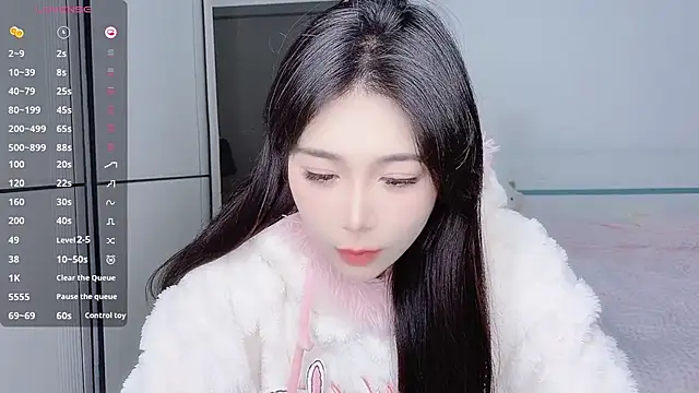 Snapshot of White-Star chatting on December 2024 07:24:01 PM White-Star online show from December 2024 07:24:01 PM