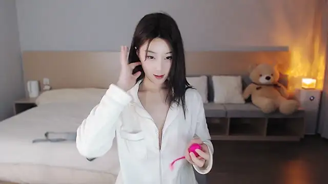 Lucky-baby online show from March 2025 04:46:01 PM