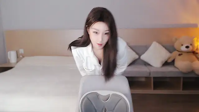 Lucky-baby online show from March 2025 01:36:01 PM