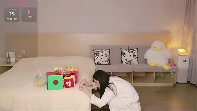 Lucky-baby online show from November 2025 01:21:02 PM