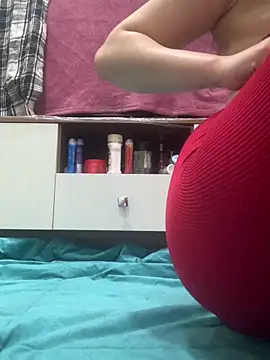 abyusif101099 online show from April 2026 08:35:02 PM