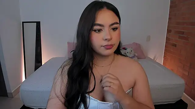 charlotte blass online show from January 2025 12:55:02 AM