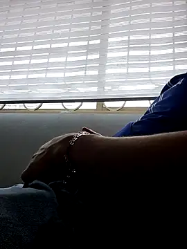 dragon1006 online show from April 2026 08:35:02 PM