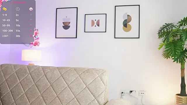 Snapshot of CattleyaScaly chatting on December 2024 07:21:02 PM CattleyaScaly online show from December 2024 07:21:02 PM