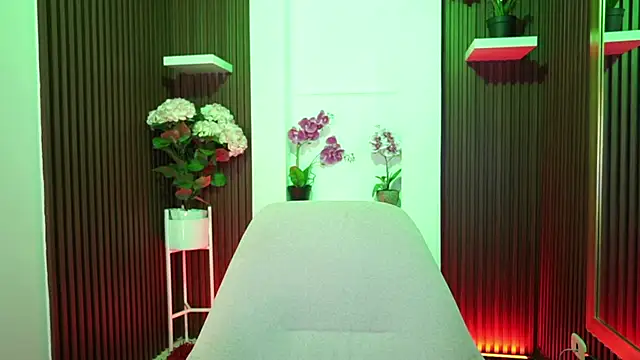 Snapshot of CattleyaScaly chatting on September 2025 07:28:02 PM CattleyaScaly online show from September 2025 07:28:02 PM