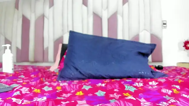 mia stanfort online show from March 2025 10:17:02 PM