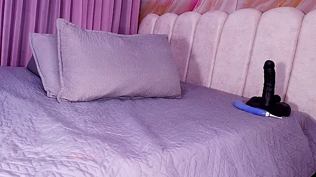 mia stanfort online show from February 2026 07:13:02 PM