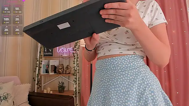 ms evasweet online show from April 2026 12:19:02 PM