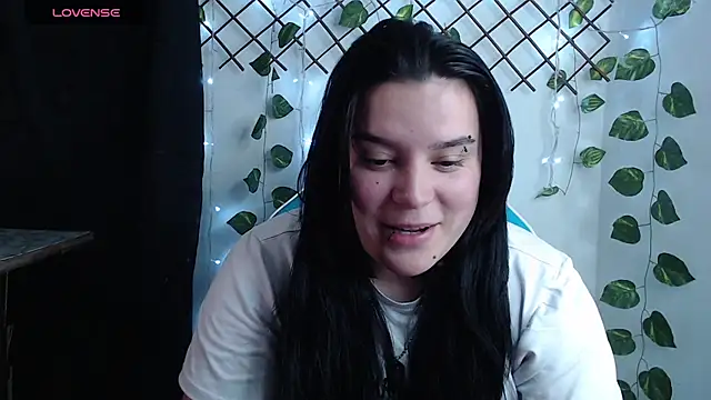 Snapshot of Nika_1_ chatting on July 2026 11:32:02 PM Nika 1 online show from July 2026 11:32:02 PM