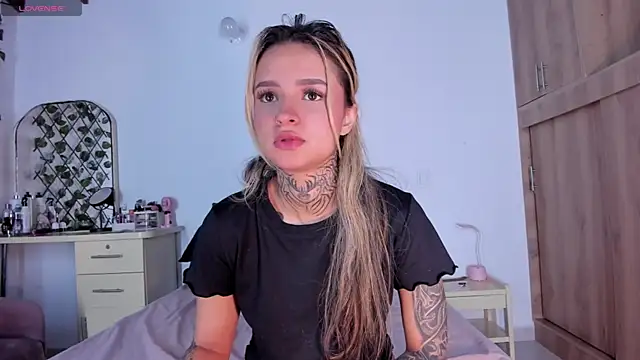 medussa13  online show from July 2026 01:53:02 PM