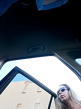 Snapshot of uber_babe chatting on February 2026 11:07:01 AM uber babe online show from February 2026 11:07:01 AM