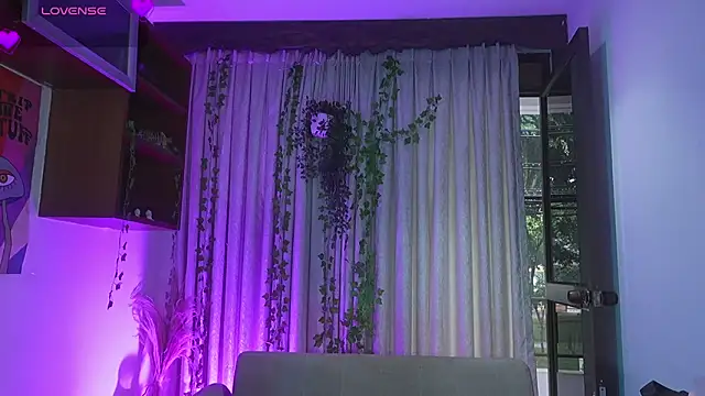 HannaRhodes online show from March 2026 02:34:01 PM