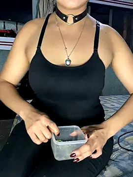 Effyvice13 online show from September 2025 02:38:01 AM