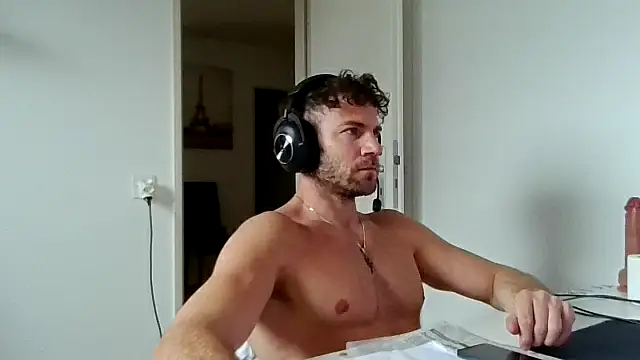 alpha-hunk online show from April 2026 12:12:01 PM