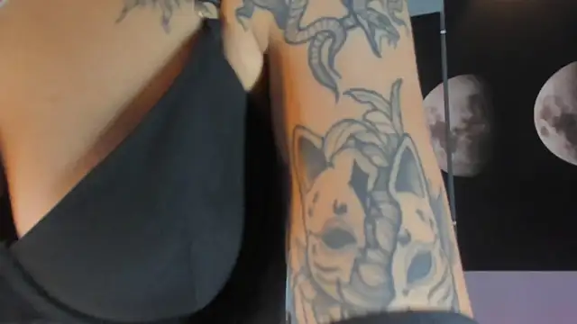 maddy walker online show from December 2024 09:00:02 PM