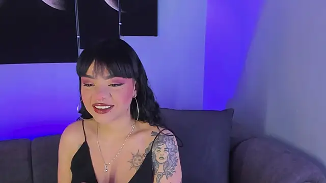 maddy walker online show from March 2025 09:11:02 PM