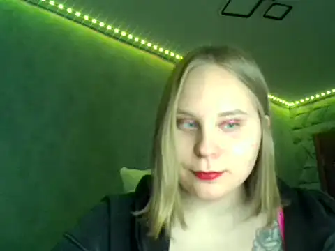 Thalia  Star online show from February 2025 04:40:01 AM