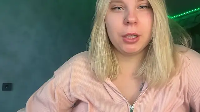 Thalia  Star online show from December 2025 09:51:01 AM