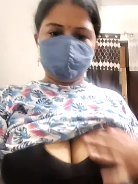Snapshot of Dr_Chhaya chatting on July 2026 12:14:02 AM Dr Chhaya online show from July 2026 12:14:02 AM