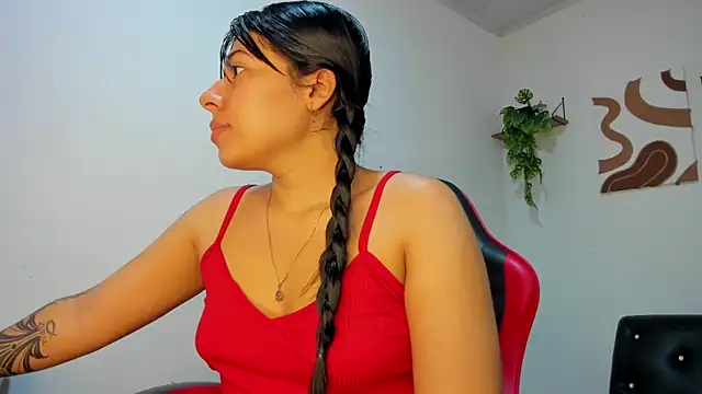 Caro kitty- online show from December 2025 01:04:02 PM