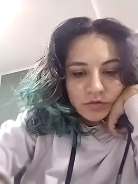 gigiqueen 18 online show from March 2026 02:20:01 PM