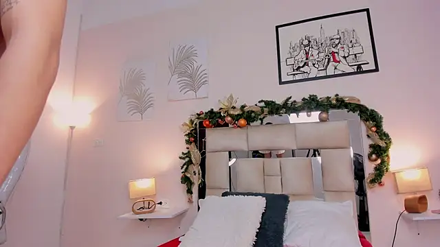 saraandstiven online show from December 2024 05:16:02 AM