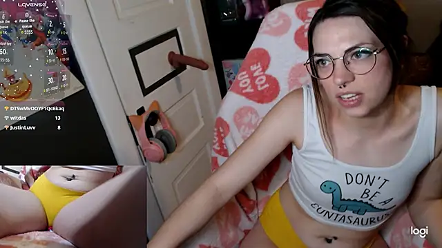 KSwonderland6 online show from February 2026 04:28:02 PM