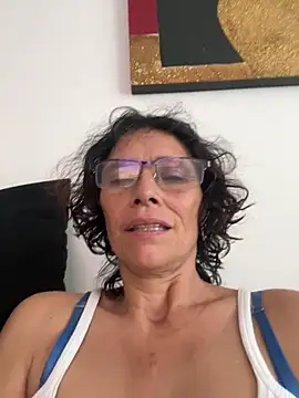 MireyaTorresGu online show from February 2026 10:43:02 PM