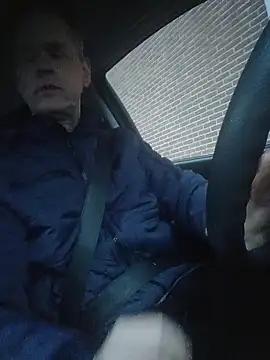 Hectorthyssen1 online show from February 2026 04:23:02 PM