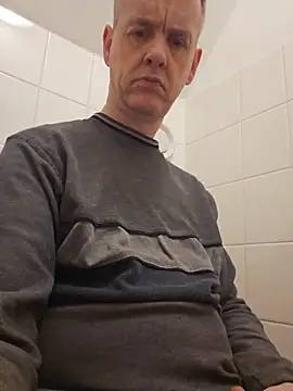 Hectorthyssen1 online show from February 2026 03:30:01 PM