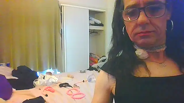 Snapshot of ingrid1982 chatting on February 2026 10:46:01 PM ingrid1982 online show from February 2026 10:46:01 PM