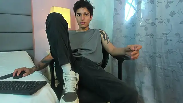 Zacktk7 online show from January 2025 02:32:01 PM