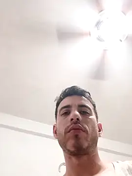 jhonyhot9292 online show from March 2026 07:47:02 AM